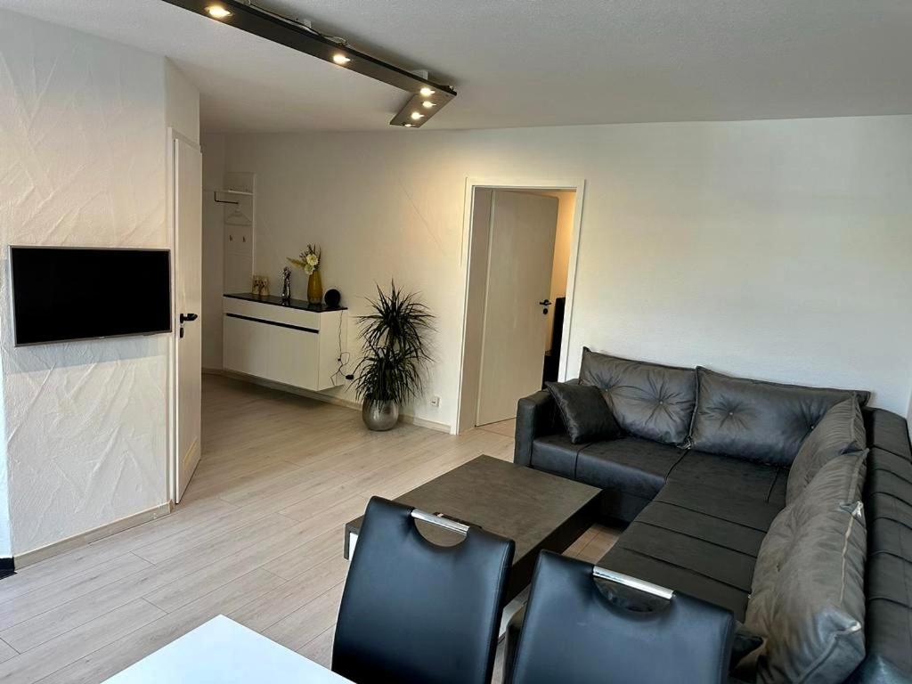 Flexible, Schoene Und Gut Aussehende Feriensuite รอยท์ลิงเงน ภายนอก รูปภาพ