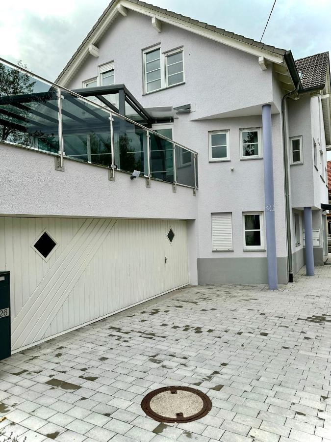 Flexible, Schoene Und Gut Aussehende Feriensuite รอยท์ลิงเงน ภายนอก รูปภาพ