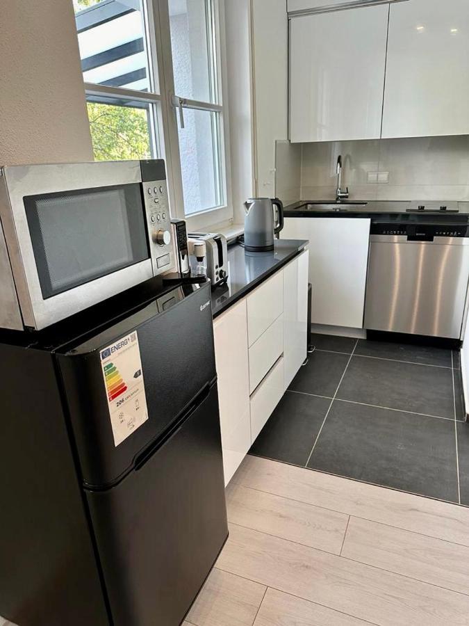 Flexible, Schoene Und Gut Aussehende Feriensuite รอยท์ลิงเงน ภายนอก รูปภาพ